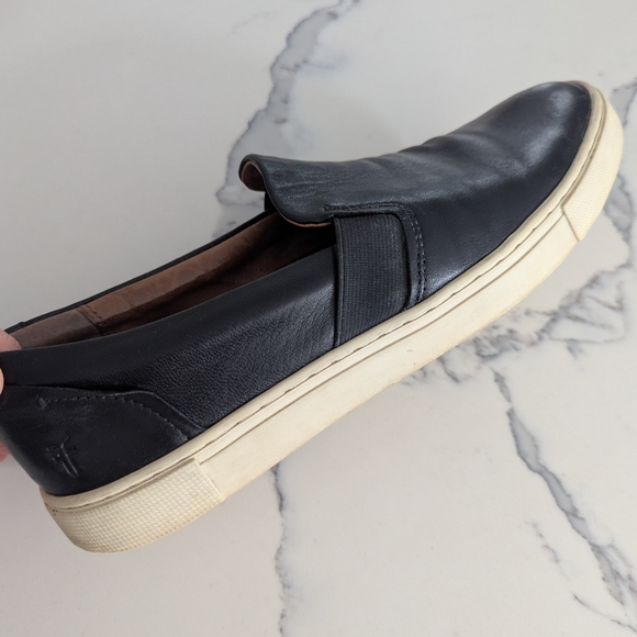 FRYE AND CO. Black Slip Ons - Picture 3 of 3